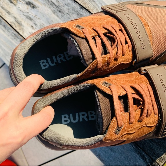Burberry Ramsey Brown Sneakers - Picture 16 of 16
